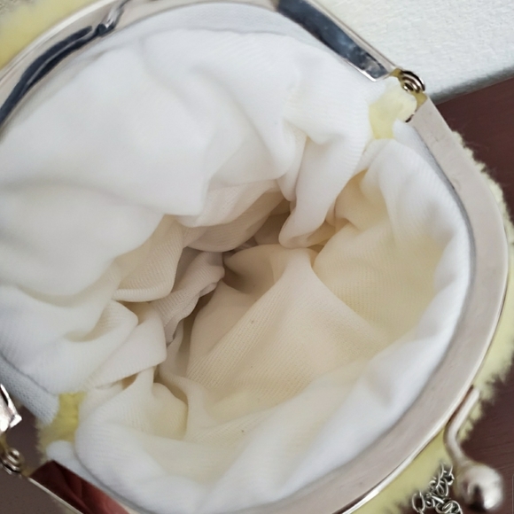 Chick Plush Crossbody Small Bag.NWOT. - Picture 3 of 6